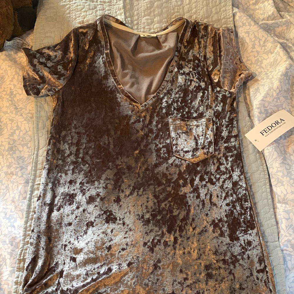 Velvet v neck